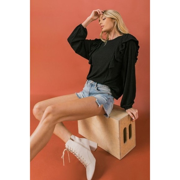 Round Neckline Front Ruffle Detail Knit Top - Picture 2 of 9